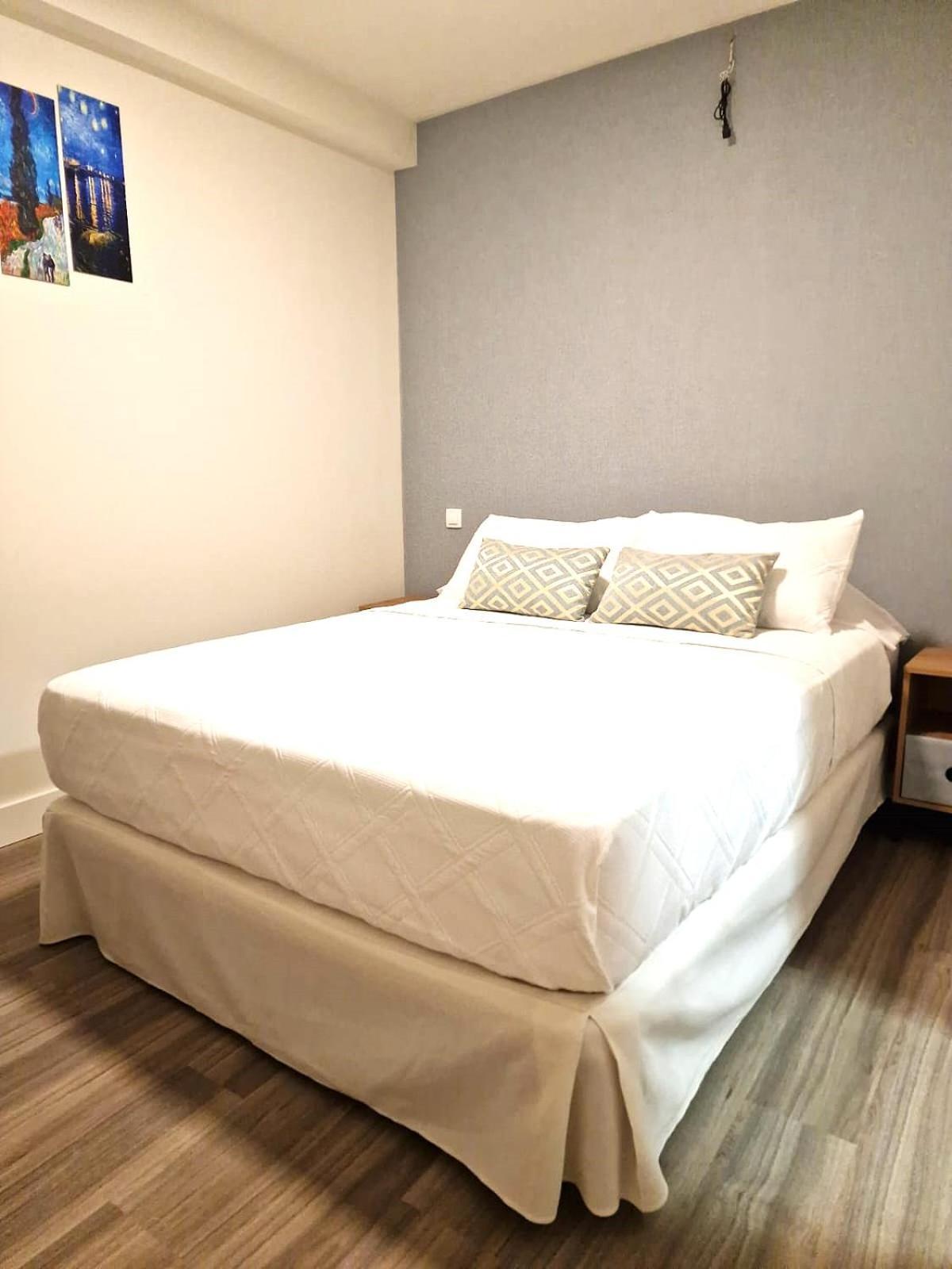 Madrid Suites Bagian luar foto
